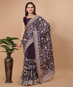 Lange Sari Voor Een Sierlijk En Vloeiend Silhouet <span class=keywords><strong>Half</strong></span> Sari Voor Een Jeugdige En Levendige Look - Product Image 1