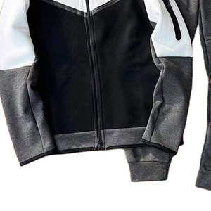 Ensemble de survêtement unisexe personnalisé en molleton technique respirant, coupe ajustée, vêtements de sport avec logo personnalisé, fabriqué au Pakistan - Product Image 6