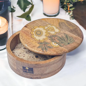 Caja Roti de madera de mango con forma de alta calidad, utensilios de cocina WoodenTwist, contenedor Chapati, tapa desmontable, pinzas para servir almacenamiento de alimentos - Product Image 1