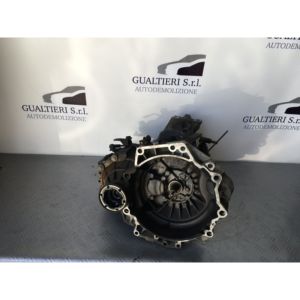 MANUEL COMPLET DE TRANSMISSION MANUELLE VOLKSWAGEN Golf 4 Berline 02K300049C AKL Essence 1600 (97>03) - Product Image 1