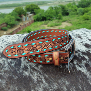 Cinturón de vaquero occidental mecanizado a mano de cuero genuino con hebilla de aleación clásica Diseño floral vintage - Product Image 3