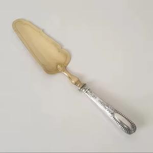 Ensemble de spatules à gâteau en métal avec poignée décorative rouge, couteau à dessert et pelle à tarte pour mariage, vaisselle pour designs tendance - Product Image 5