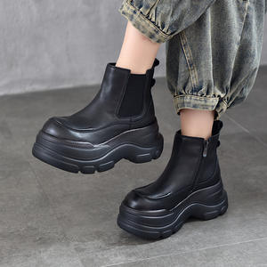 รองเท้าบูทหุ้มข้อลำลองสำหรับผู้หญิง รองเท้าบูทส้นสูงแบบมีสายรัดข้อเท้า รองเท้าบูทส้นสูงสำหรับผู้หญิง ดีไซน์หัวเข็มขัด รองเท้าบูทแฟชั่นสำหรับผู้หญิง รองเท้าบูทผูกเชือก รองเท้าบูทฤดูหนาว - Product Image 1