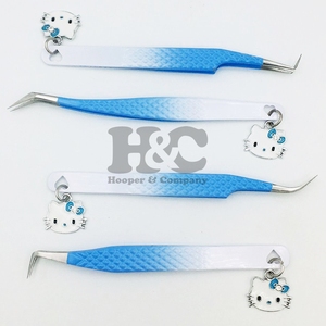 Profesional Ombre sostenible Hello Kitty pinzas para pestañas agujero de corazón inferior pinzas de punta afilada encanto Hello Kitty diseño visón - Product Image 6