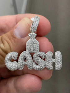 Colgante de Plata de Ley con Forma de Letra de 3 Quilates Personalizado, con Dijes Elegantes y Baño de Oro Blanco de 14K, Ideal para Fiestas - Product Image 2