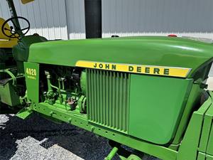 รถแทรกเตอร์จอห์น เดียร์ 4020 คลาสสิค ปี 1971 มือสอง ใช้งานได้ดี เหมาะสำหรับงานเกษตร - Product Image 5