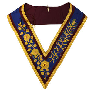 Collier Regalia en tissu de la meilleure qualité pour uniformes robe complète col de grand rang avec techniques brodées disponibles à la vente - Product Image 6