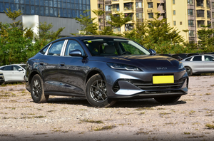 <b>2025</b> Seal 06 DM-i Plug-in Hybrid Sedan 1.5L Naturally Aspirated Engine Travel Edition NEDC 101-200km <b>Battery</b> 30kWh China - Product Image 3