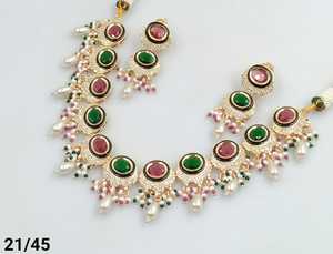 อินเดียแฟนซีแบบดั้งเดิม Kudan DROP & motipearl โทนสีทอง kundan มุกสร้อยคอพร้อมชุดต่างหูที่เข้ากันผู้หญิงและเด็กผู้หญิง