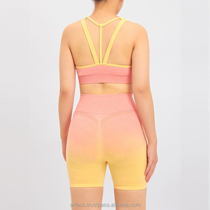 Fabricant OEM Vêtements de sport Nouveau printemps Vêtements de sport de fitness Shorts d'entraînement pour femmes Ensemble de shorts de sport sans couture - Product Image 3