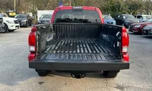 Toyota Tacoma TRD Sport Usada de 2017 - Product Image 6