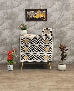 Mesita de noche con incrustaciones de hueso Floral personalizada para dormitorio moderno hecho a mano en la India que generalmente se usa en la sala de estar - Product Image 1