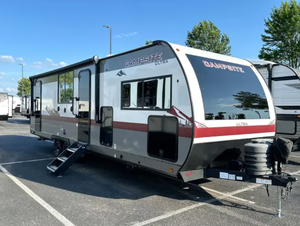 2025 2024 2026 F-o-r-e-s-t R-i-v-e-r Campsite U-l-t-r-a 25JT Autocaravana Remolque de Viaje - Product Image 1