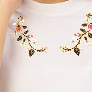 Camisetas de Algodón con Bordado para Mujer, Estilo Moderno, Corte Holgado, para Colecciones de Moda, Suministro al por Mayor - Product Image 4