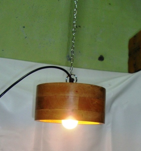 Lámparas industriales colgantes de madera con certificación Premium con acabado dorado y plateado Material de vidrio Bombilla Fuente de luz Aplicación de hotel - Product Image 4