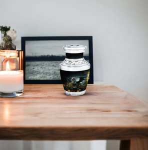 Urna de dragón guardián para cenizas Urna de entierro de aluminio moderna decorativa personalizada para adultos Disponible en tamaños grandes y pequeños - Product Image 2