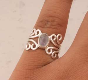 Top qualité 925 argent Sterling plaqué arc-en-ciel pierre de lune lunette réglage poire 9mm anneau fait à la main bijoux à la mode femmes bijoux - Product Image 3