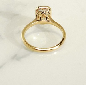 Anillo de diamante cultivado en laboratorio de color D E F de corte radiante de 2CT, anillo de bodas con ajuste de bisel de plata de ley 925, regalo para ella, joyería personalizada - Product Image 3