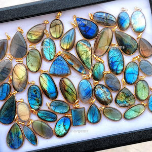 Pendentif en argent labradorite, plaqué or naturel, pierre précieuse à changement de couleur multi-étincelles, pierres brutes pour la fabrication de bijoux, 20-25mm, 4-6g - Product Image 1