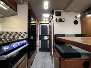 MEJORES OFERTAS DE SUBASTA PARA LA NUEVA Y MODERNA Autocaravana Nor-thern Lite 2026, Modelo Nor-thern Lite 8-11EXSEWB, LISTA PARA ENVÍO - Product Image 3