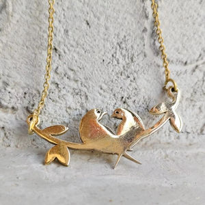 Collar de cadena dorada de latón Lovebird, colgante ancho y sencillo para una persona especial - Product Image 4