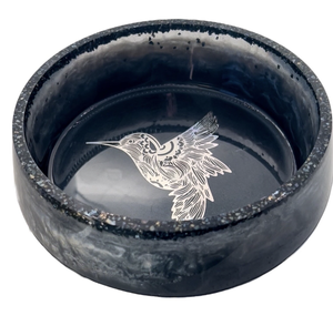 Bol en résine fabriqué à la main sans danger pour les aliments avec motif en marbre et motif Aqua Swirl utilisé pour contenir la salade d'Inde - Product Image 3