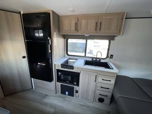 Nouveau 2026 Keystone C-o-l-e-m-a-n 23B Camping-car sur camion pour le camping - Product Image 4