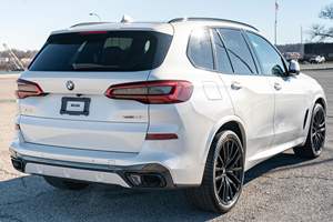 BMW X5 XDrive40i SUV 2020 USADO, Turbo de 6 Cilindros, Tracción en las Cuatro Ruedas, Cuero Oscuro, R19, Blanco Mineral Metálico, Bajo Kilometraje 1-25000 Millas - Product Image 5