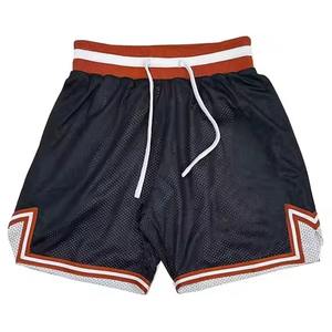 Equipo Original fabricado personalizado Hombres Pantalones cortos de fútbol hechos de malla suave Pantalones cortos de fútbol para la venta precio razonable - Product Image 5