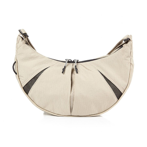 Sac à bandoulière polyvalent en polyester imperméable unisexe pour un usage quotidien et des activités de plein air Fabriqué au Vietnam - Product Image 2