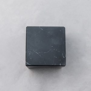 Cubo shungite no pulido 3,1 pulgadas (80mm) - Product Image 2