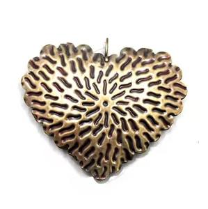 Adornos colgantes de Navidad de Metal decorativo Decoración única del árbol de vacaciones Artesanía hecha a mano - Product Image 3