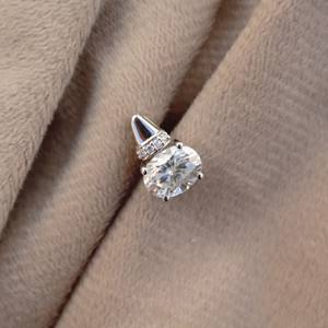 Collier en argent sterling 925 de luxe de qualité supérieure Nouveau pendentif et breloques en moissanite de style classique à coupe ronde et ovale - Product Image 2