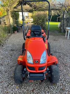 Cortadora de Césped KUBOTA GR2120 con Recolector de Césped y Protección Antivuelco en Venta - Product Image 4