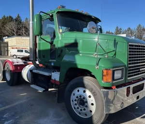 ดีที่สุด!! รถบรรทุกขนส่งสินค้าเกรดฟลีท ผลิตสำหรับการใช้งานบนทางหลวงระยะไกล พร้อมตู้คอนเทนเนอร์ - Product Image 5