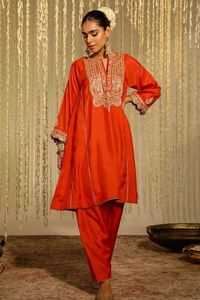 Trabajo de bordado indio/pakistaní en Vestido corto de anarkali & Salwar con cuentas de cristal, piedra, trabajo de dabka para ropa de fiesta @ 2024 - Product Image 2