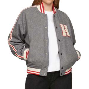 Nouvelle arrivée de vestes universitaires élégantes et célèbres pour femmes, vêtements d'hiver à la mode, vestes universitaires haut de gamme avec un bon design personnalisé - Product Image 1