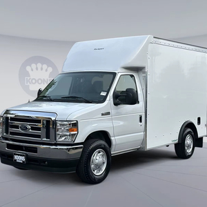 Véhicule Ford E-Series 2022 en excellent état, comme neuf - Product Image 2