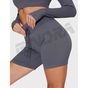 กางเกงโยคะฟิตเนสผู้หญิงแบบไร้ตะเข็บ ระบายอากาศ แห้งเร็ว ยืดได้สี่ทิศทาง ผ้าริบ ทรงสั้นสำหรับวิ่งและปั่นจักรยาน มีเชือกผูกเอว - Product Image 4