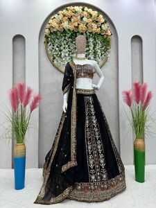 Lancement Faux Georgette Belle Broderie Fantaisie Séquence Travail Lehenga Et Choli Avec Readymade Quatre Côté Dentelle Bordure Dupatta - Product Image 4