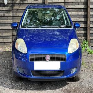 FIAT GRANDE PUNTO 1.4 ELEGANZA 5 portes d'occasion, conduite à gauche/droite - Product Image 1