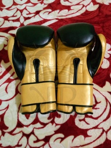 Nuevos guantes de kick boxing de entrenamiento Retro Pro del fabricante Logotipo personalizado y color Cuero de vaca genuino - Product Image 2