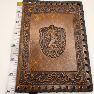 Carnet en cuir italien, couverture rechargeable, motif griffon gaufré, carnet brun médiéval, journal fait main 7x5 pouces - Product Image 6