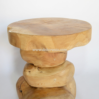 Tabouret empilable en teck naturel moderne et écologique, tabouret décoratif en bois pour appartement ou maison
