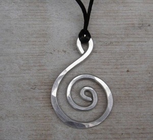 Mattel Acier Inoxydable Cercle Irrégulier Petit Pendentif Spirale Ronde Pendentif pour Pendentif Collier Plaqué Argent Simple Spirale - Product Image 1