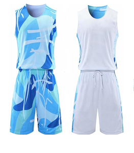 Maillot de basket-ball avec short de sport, uniformes d'entraînement sportif pour hommes - Product Image 1