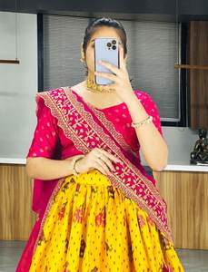 Chic Chinon luxe soie Lehenga Choli ensemble élégance intemporelle pour les moments heureux de la mariée vêtements indiens et pakistanais drapé - Product Image 5