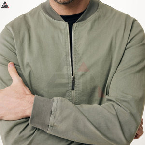 Chaqueta Bomber Deportiva de Invierno para Hombre, 100% Algodón, con Logotipo Frontal, Cuello Alto, Transpirable, Precio de Fábrica, Venta al Por Mayor Personalizada - Product Image 3