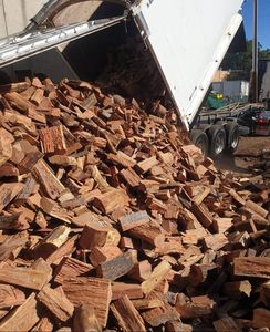Hard Seasoned Hardwood Firewood <b>Logs</b> Eucalyptus/Red Gum Kiln Dried Low Moisture for Fireplace BBQ - Product Image 4