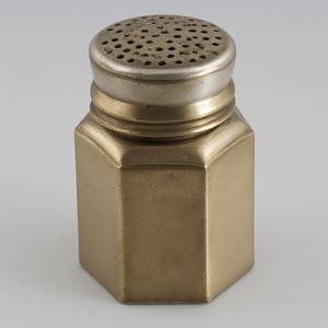 Molino de pimienta y coctelera de latón hecho a mano con acabado antiguo pulido Diseñado para interiores de comedor decorativos y funcionales - Product Image 2